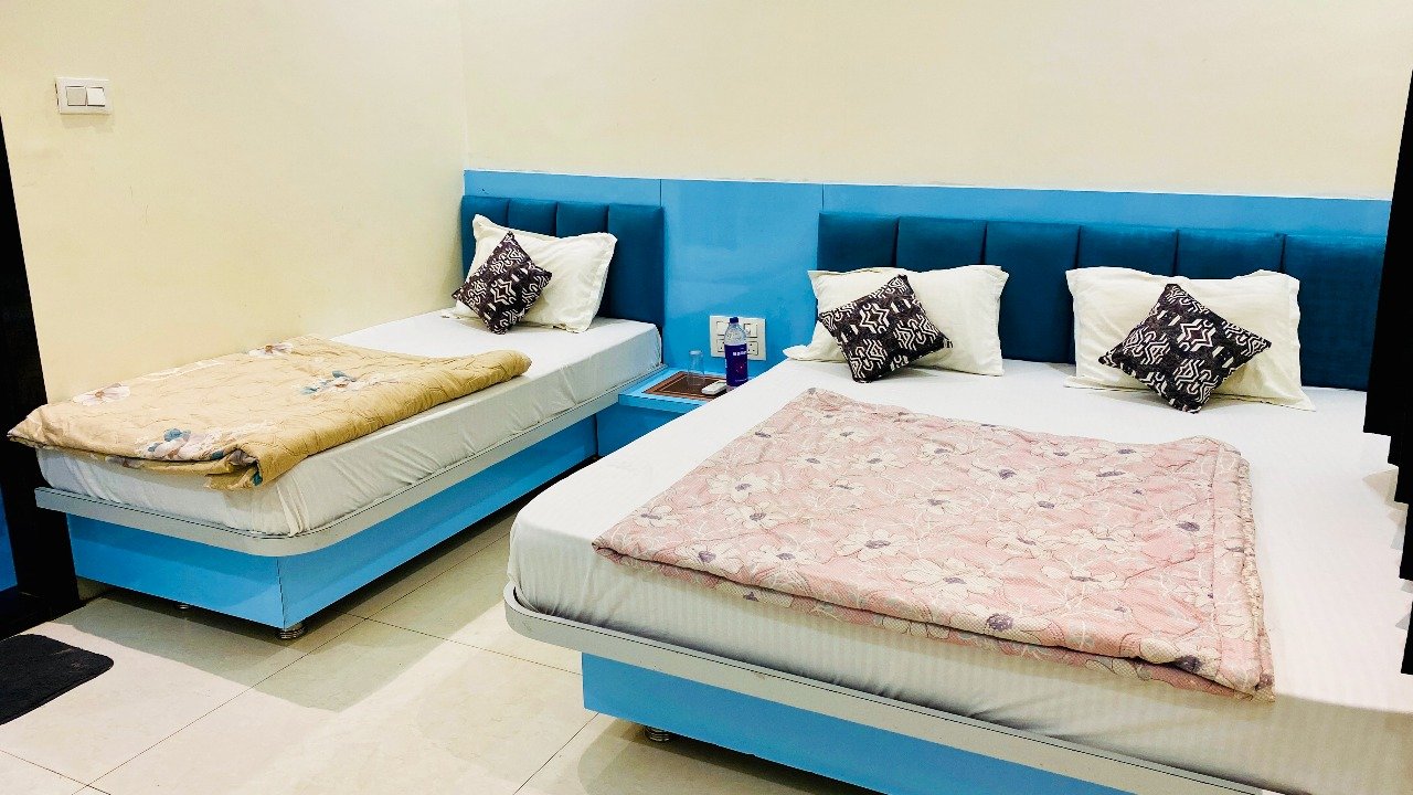 Triple Room Layout